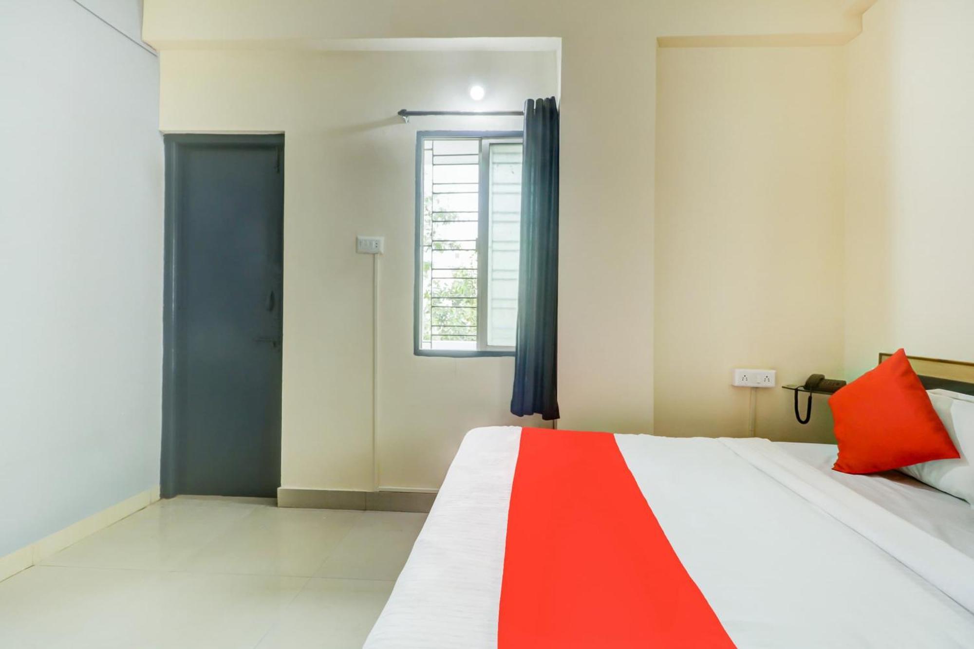 Hotel O The Crown Inn Nagpur Bagian luar foto