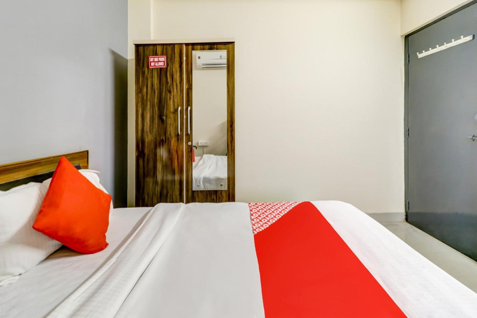 Hotel O The Crown Inn Nagpur Bagian luar foto
