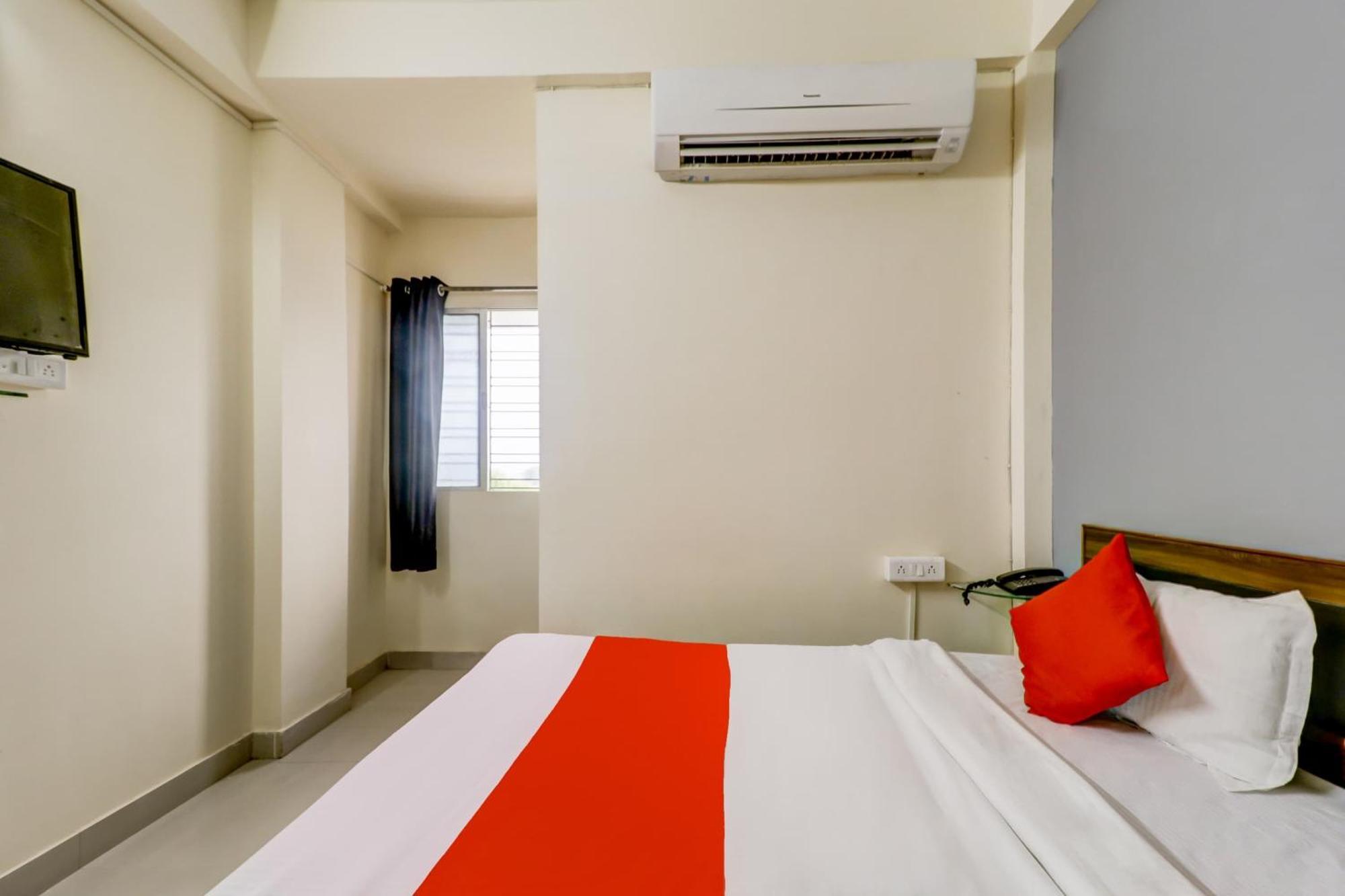 Hotel O The Crown Inn Nagpur Bagian luar foto