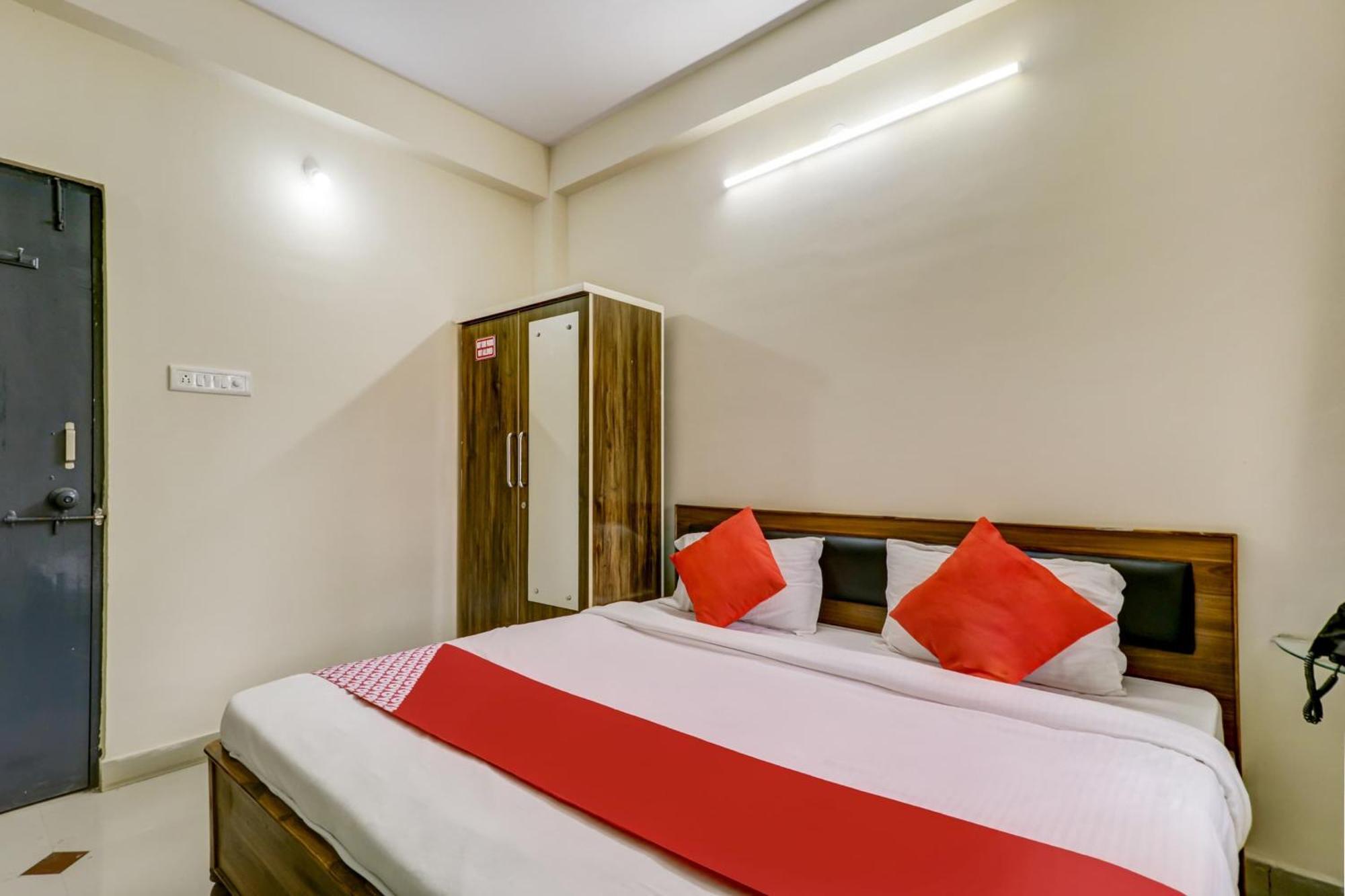 Hotel O The Crown Inn Nagpur Bagian luar foto