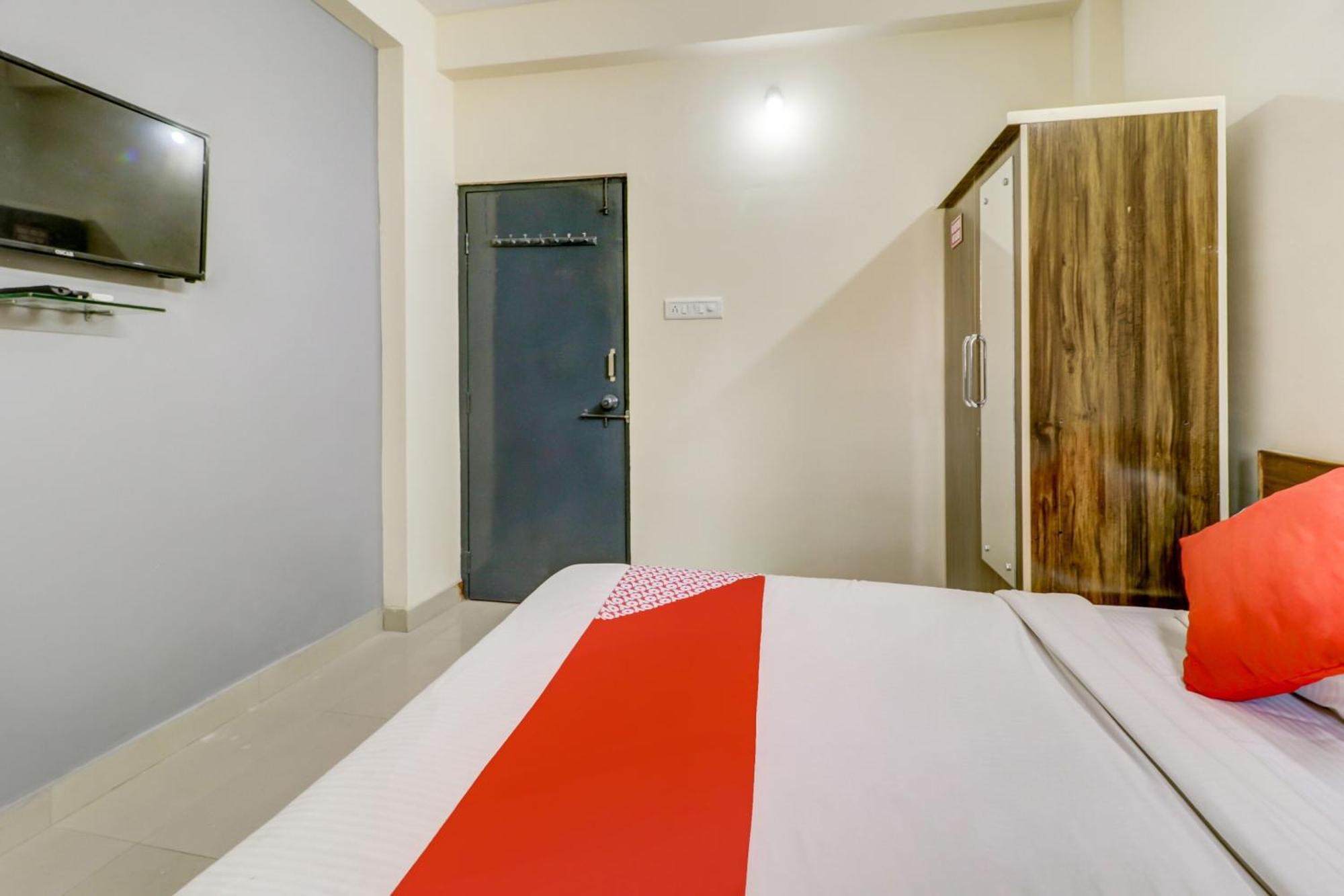 Hotel O The Crown Inn Nagpur Bagian luar foto
