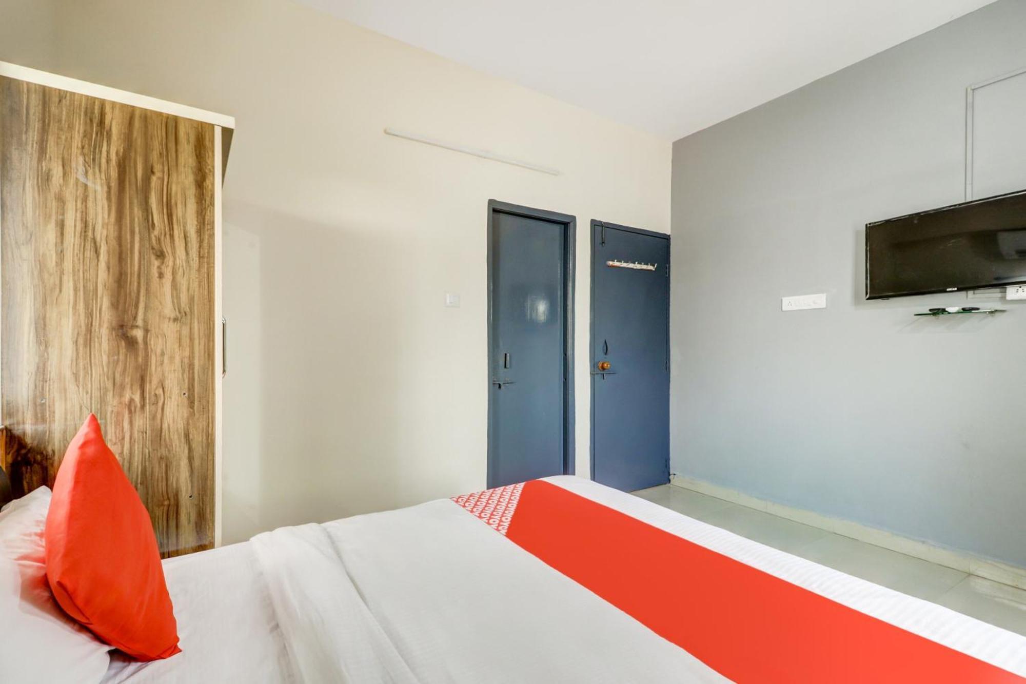 Hotel O The Crown Inn Nagpur Bagian luar foto