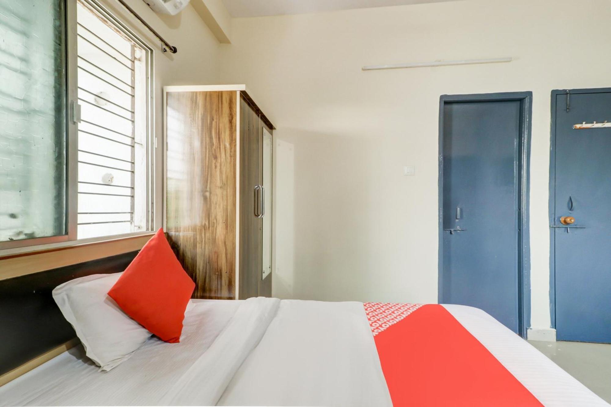 Hotel O The Crown Inn Nagpur Bagian luar foto