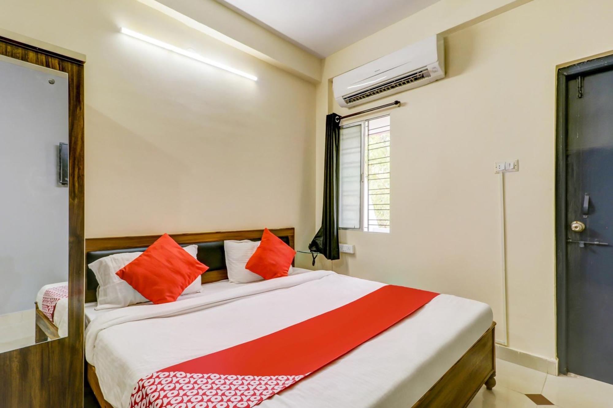 Hotel O The Crown Inn Nagpur Bagian luar foto